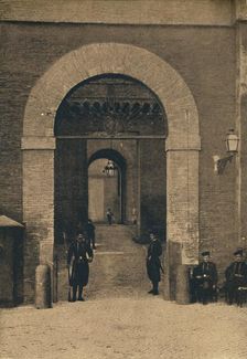 Roma - Entrance to the Vatican Palace 1910