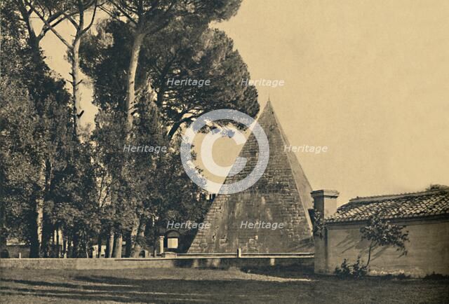 'Roma - Sepulchal pyramid of Caius Caestius - Gate of Saint Paul on the Ostia road', 1910. Artist: Unknown.