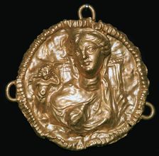 Roman gold pendant