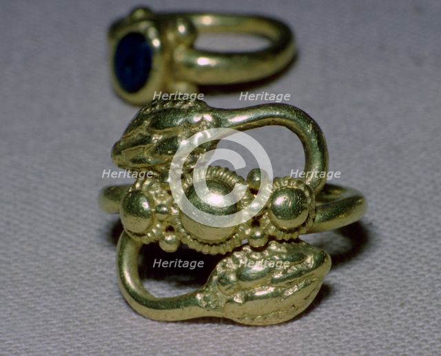 Roman gold ring from the Backworth treasure. Artist: Unknown