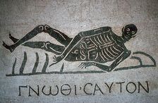 Roman mosaic with the text Know Thyself