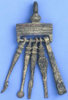 Roman set of implements for plucking hair and manicuring nails