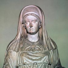 Roman statue of the High Priestess of Vesta