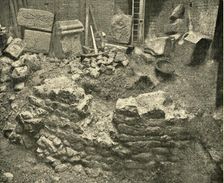 Roman Remains Found In A Bastion of London Wall 1908