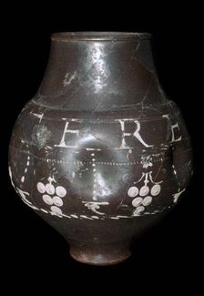 Roman vase inscribed Utere Felix 3rd century