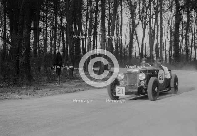 Ron Horton's MG Magnette K3 at Coppice Corner, Donington Park, Leicestershire, 1933. Artist: Bill Brunell.