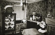 Room within a New York tenement block, USA, early 1930s