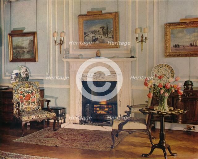 Room at the house of Mrs Chester Beatty, 1932. Artist: Unknown.