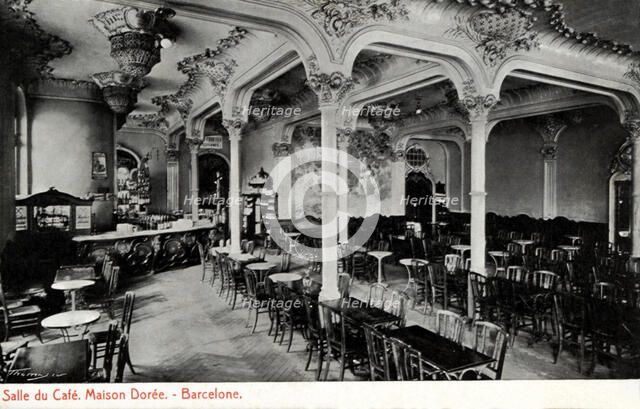 Room of the Café Maison Doré in Barcelona, ??1915 photograph, postcard.