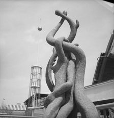 Root Bodied Forth sculpture by Mitzi Cunliffe, Festival of Britain, South Bank, London, 1951. Artist: MW Parry