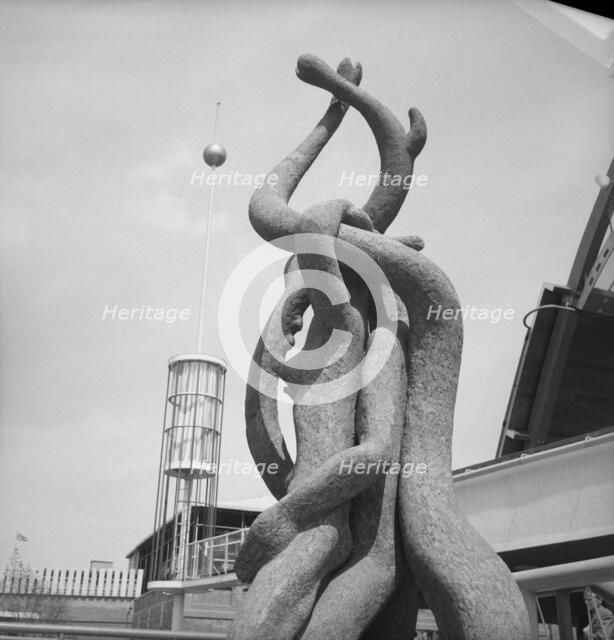 'Root Bodied Forth', sculpture by Mitzi Cunliffe, Festival of Britain, South Bank, London, 1951. Artist: MW Parry.