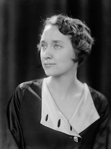 Rosalee Brown, Portrait, 1933. Creator: Harris & Ewing