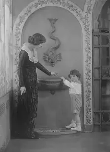 Rosen, Walter T., Mrs., and son, portrait photograph, 1919 Feb. 5. Creator: Arnold Genthe