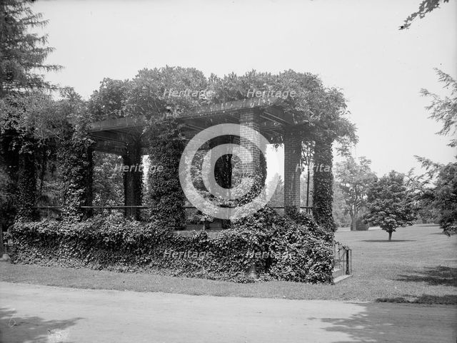 Rostrum in [Soldiers'] National Cemetery, Gettysburg, c1903. Creator: Unknown.