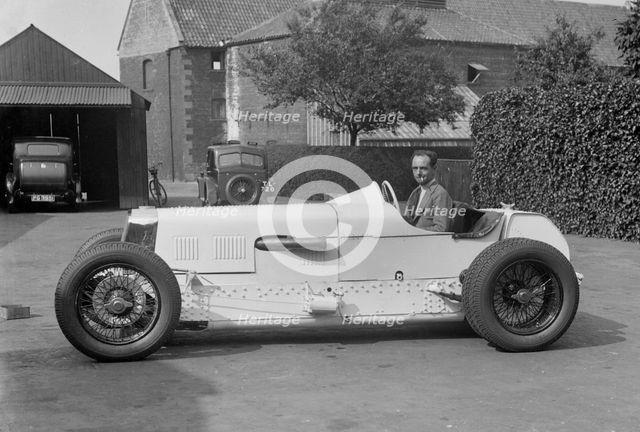 Raymond Mays in his Vauxhall-Villiers, c1930s. Artist: Bill Brunell.