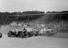 Race meeting at Donington Park, Leicestershire, 1936. Artist: Bill Brunell