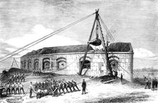 Raising a 25-ton gun at the Gilkicker Battery, Portsmouth, 1871. Creator: Unknown