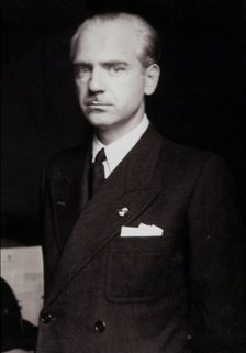 Ramón Serrano (1901-2003), Spanish politician, Foreign Minister in Franco's Government