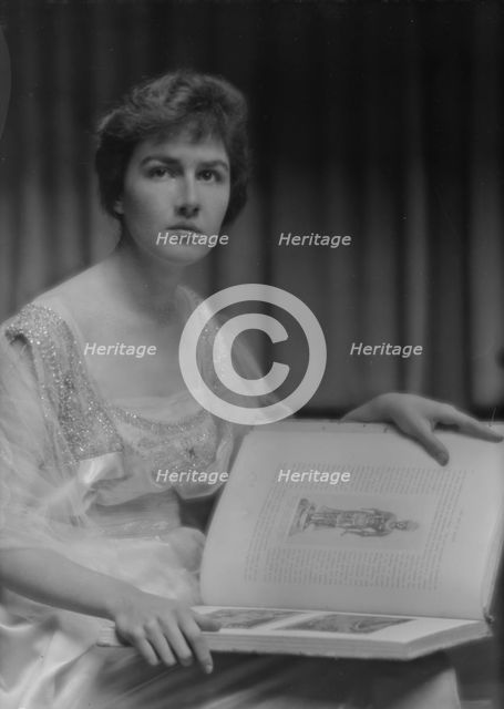 Rand, Florence, portrait photograph, 1913 or 1914. Creator: Arnold Genthe.