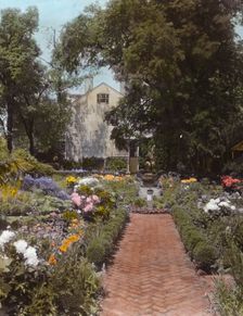 "Reveille," Elmer Mulford Crutchfield house, 4200 Cary Street, Richmond, Virginia, 1929. Creator: Frances Benjamin Johnston