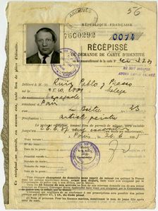 Récépissé de demande de carte d'identité datant de 1935, 1935. Creator: Historic Object