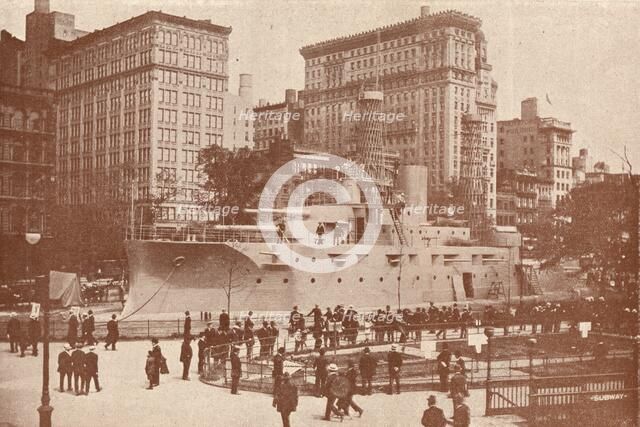 Recruiting for the United States Navy, c1917 (1919). Artist: Press Illustrating Service.