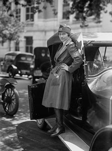 Red Cross Motor Corps - Groups, 1917. Creator: Harris & Ewing