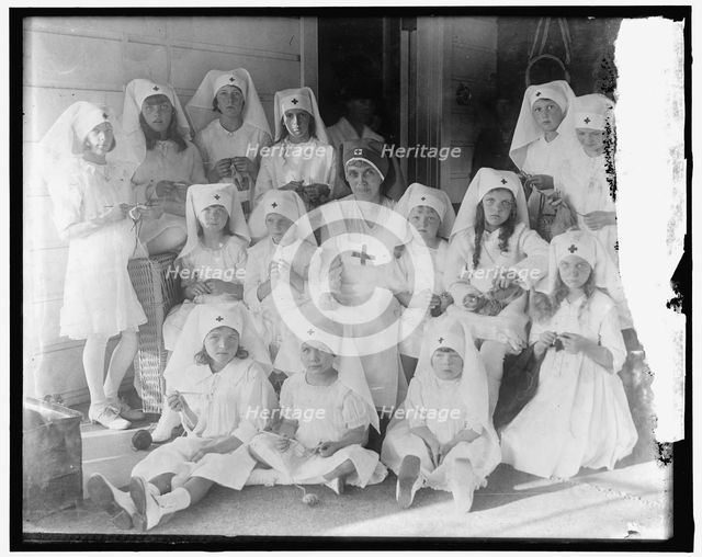 Red Cross, between 1910 and 1920. Creator: Harris & Ewing.