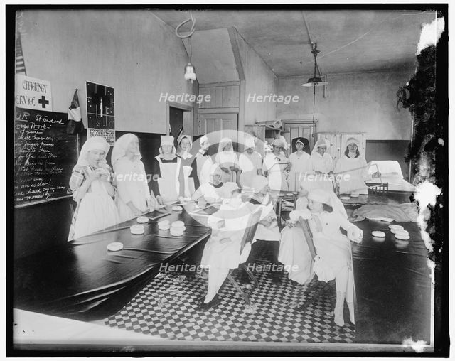 Red Cross, between 1910 and 1920. Creator: Harris & Ewing.