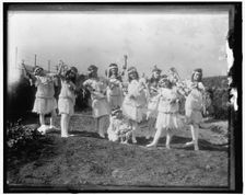Red Cross, between 1910 and 1920. Creator: Harris & Ewing