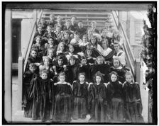 Red Cross, between 1910 and 1920. Creator: Harris & Ewing
