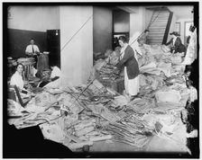 Red Cross, between 1910 and 1920. Creator: Harris & Ewing
