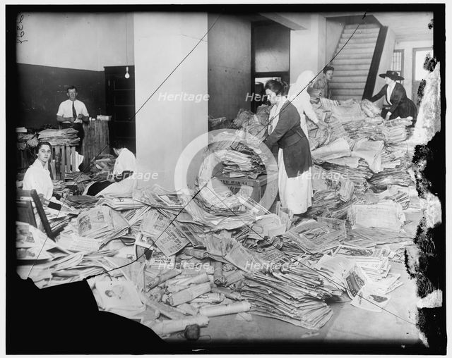 Red Cross, between 1910 and 1920. Creator: Harris & Ewing.