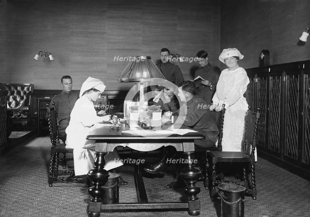 [Red Cross], between 1918 and c1920. Creator: Bain News Service.