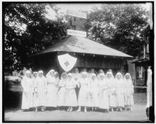 Red Cross: Fayetteville, N.C. Canteen Service, between 1910 and 1920. Creator: Harris & Ewing