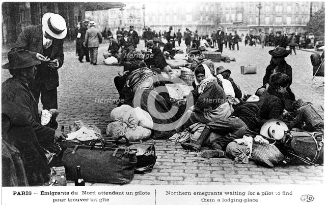 Refugees from the north waiting for a guide to find them lodgings, Paris, World War I, 1914-1918. Artist: Unknown
