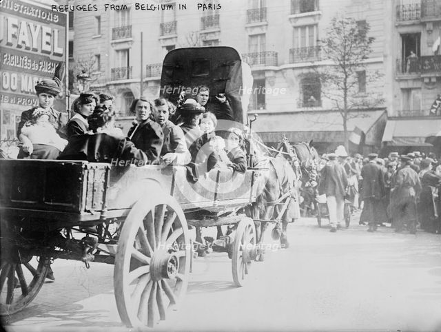 Refugees from Belgium in Paris, 1914, 1914. Creator: Bain News Service.