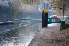Regent's Canal, 23/12/09, 10:32:39. Creator: Ethel Davies