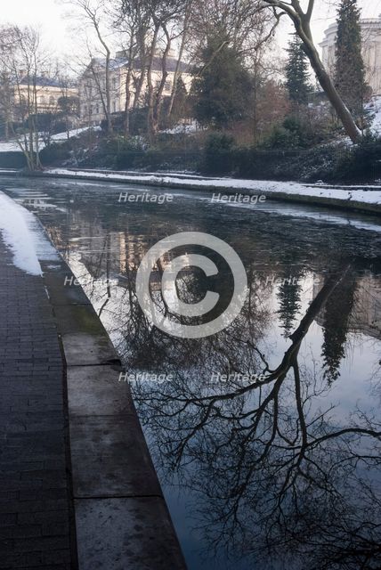 Regent's Canal, 23/12/09, 10:38:48. Creator: Ethel Davies.