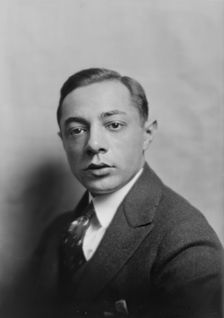Reich, Emil, Mr., portrait photograph, 1917 Sept. 29. Creator: Arnold Genthe
