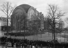 Reid Funeral, 1913. Creator: Bain News Service