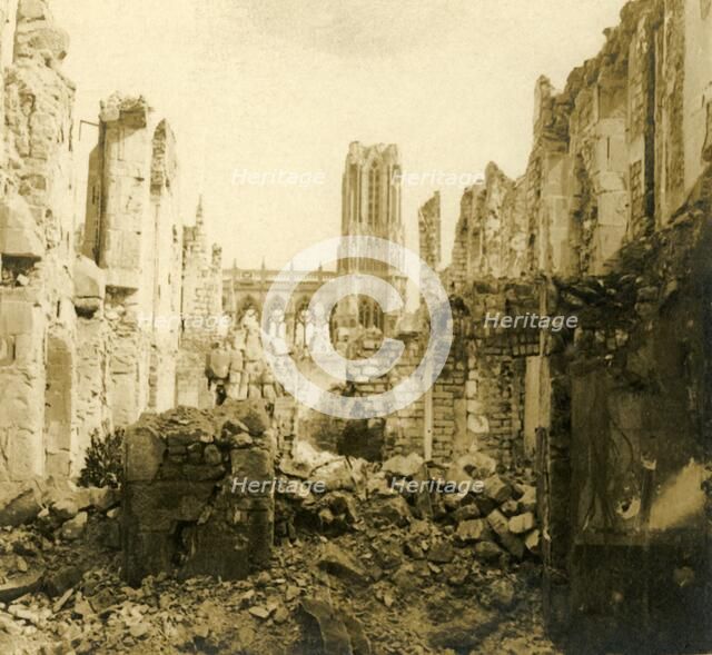 Reims Cathedral, Reims, northern France, c1914-c1918. Artist: Unknown.