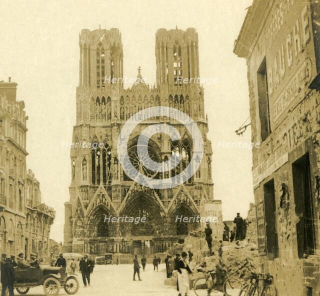 Reims Cathedral, Reims, northern France, c1914-c1918. Artist: Unknown.