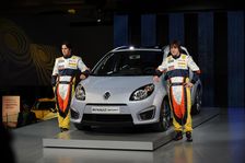 Renault Twingo Sport - launch 2007. Artist: Simon Clay
