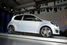 Renault Twingo Sport - launch 2007. Artist: Simon Clay