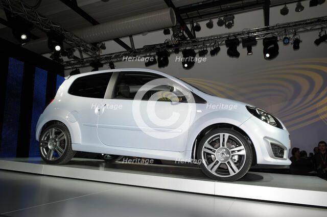 Renault Twingo Sport - launch 2007. Artist: Simon Clay.