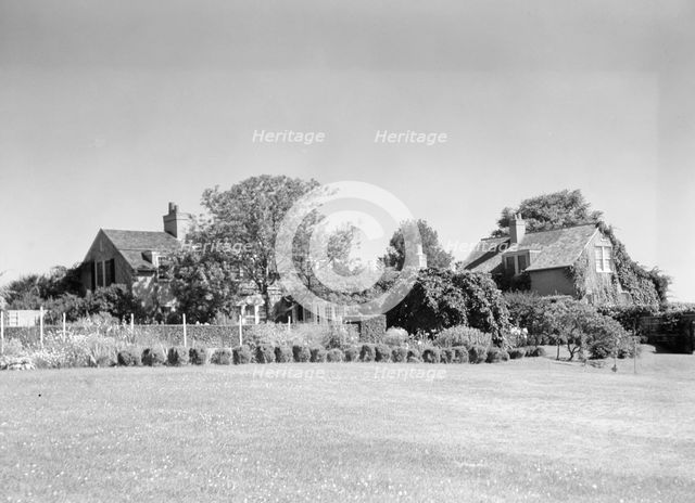 Residence of Mr. Hamilton King, 1934 July. Creator: Arnold Genthe.
