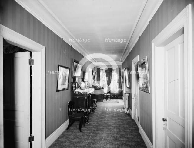 Residence of Mrs. H.C. Parke, upper hall, Detroit, Mich., between 1900 and 1910. Creator: Unknown.