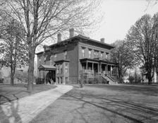 Residence of Mrs. H.C. Parke, exterior view, Detroit, Mich., between 1900 and 1910. Creator: Unknown