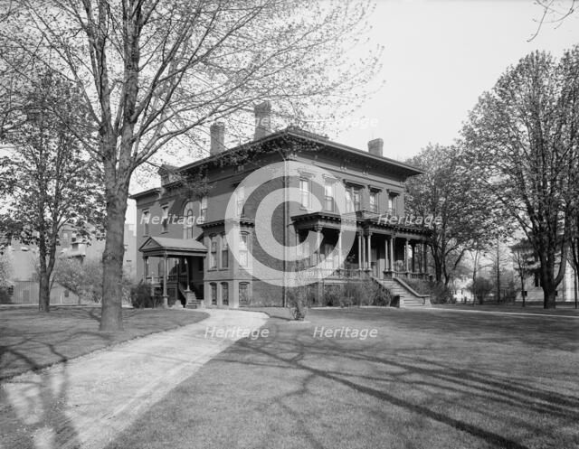 Residence of Mrs. H.C. Parke, exterior view, Detroit, Mich., between 1900 and 1910. Creator: Unknown.
